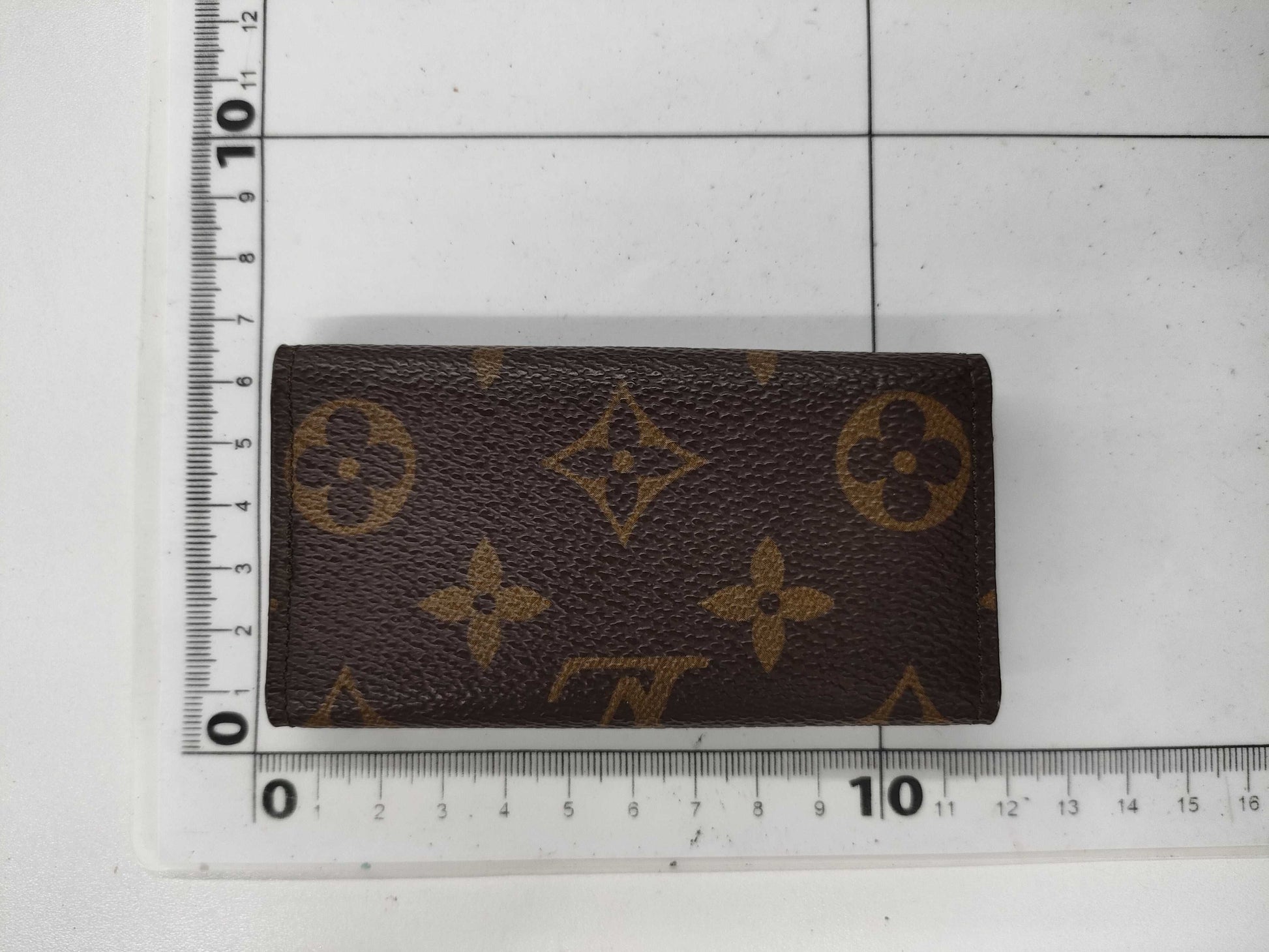 LOUIS VUITTON Murtikle 4 Key Case / Key Chain