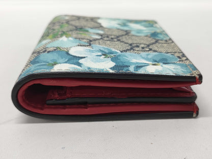 GUCCI Blooms GG Supreme Bifold Mini Wallet