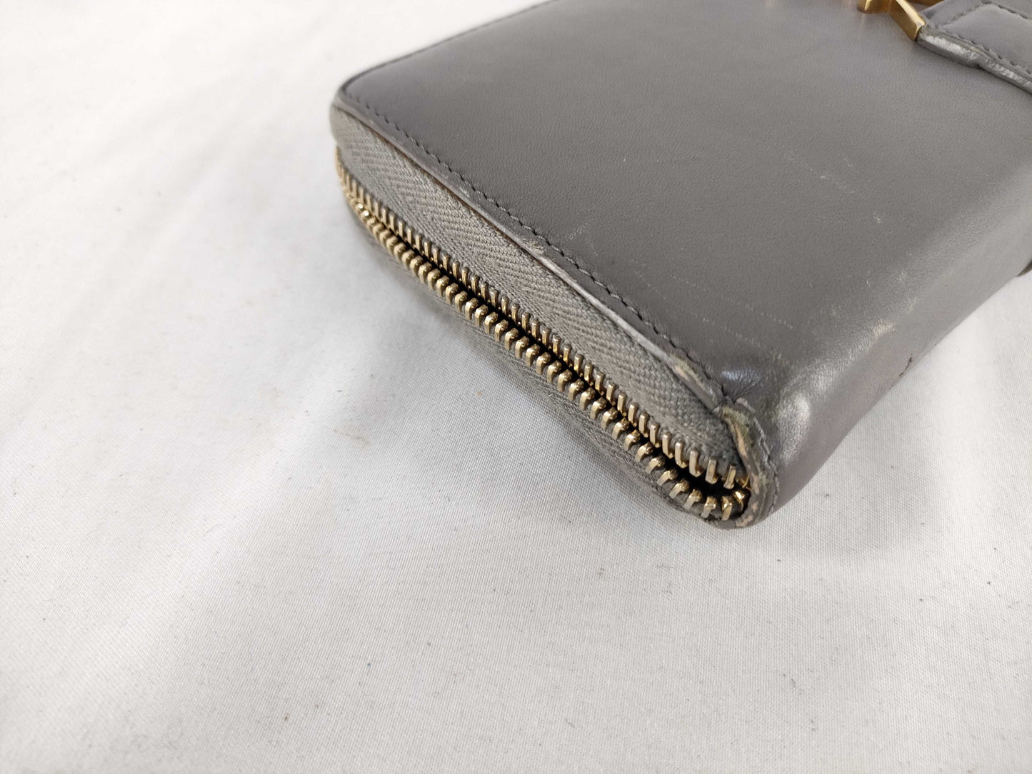 SAINT LAURENT Yves Saint Laurent Leather Long Wallet Grey Wallet