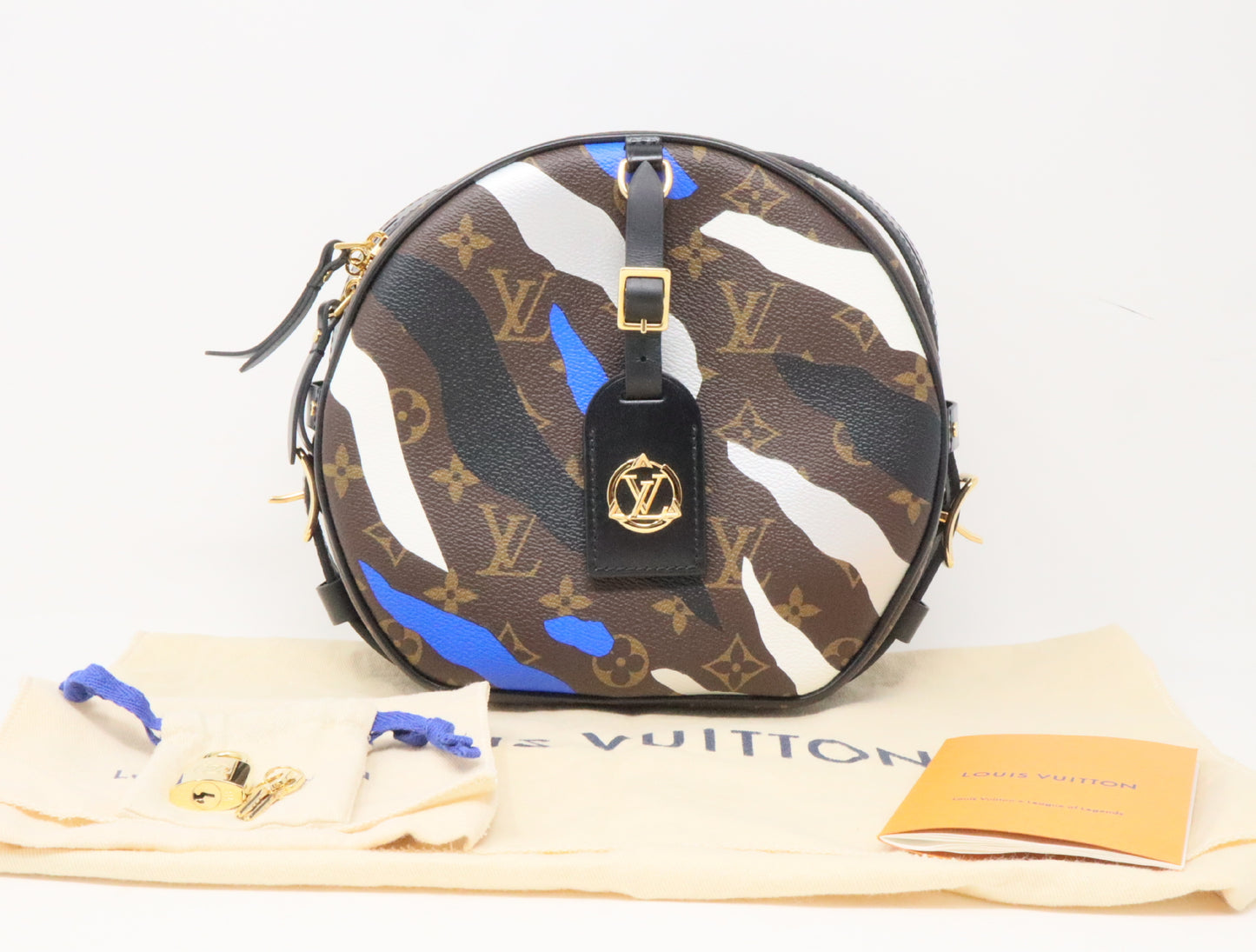 LOUIS VUITTON Monogram League of Legends Boat Chapau Soup M45095 PL4199 Shoulder Bag