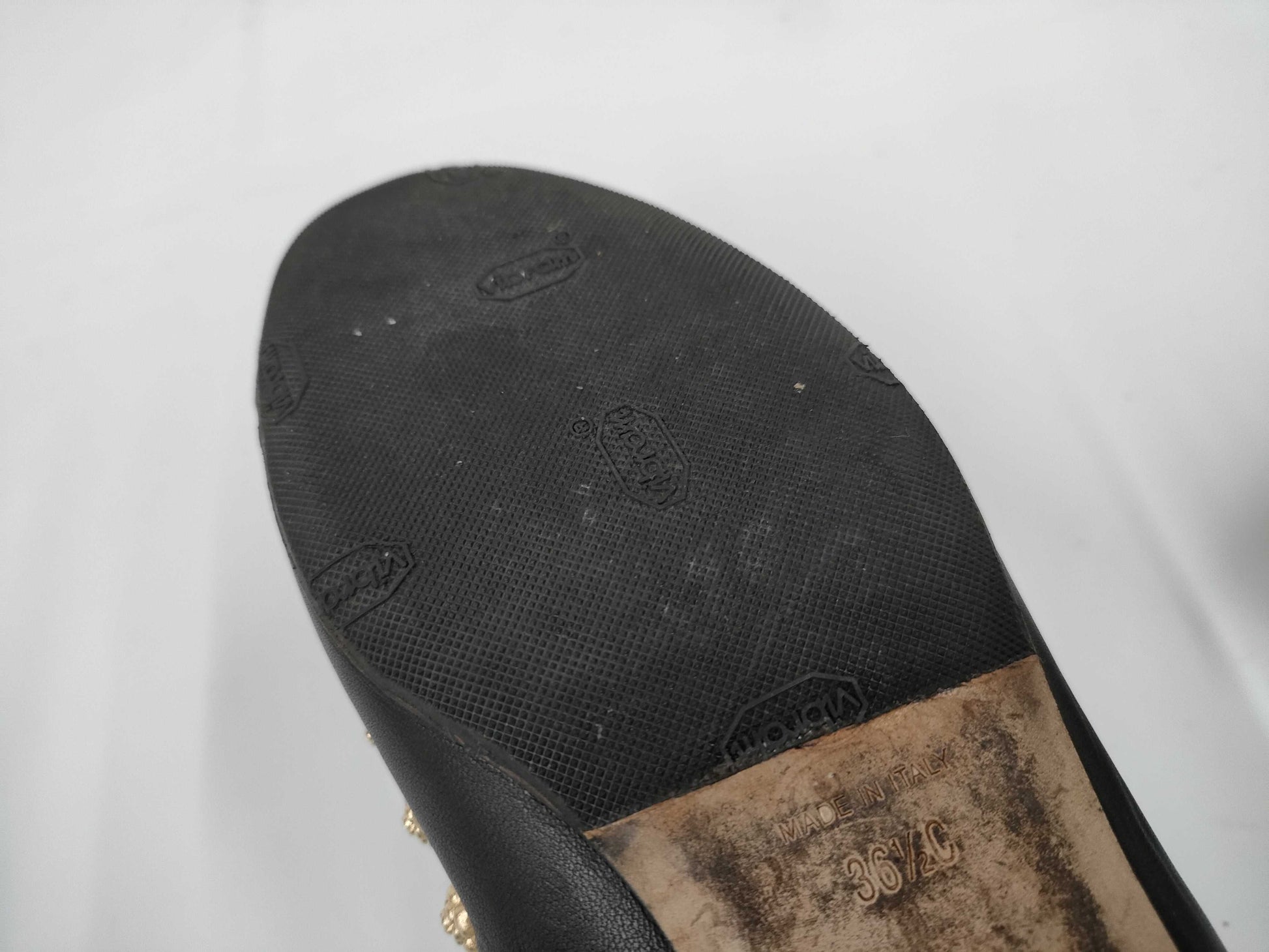 CHANEL Women's Size 36 1/2 Pumps