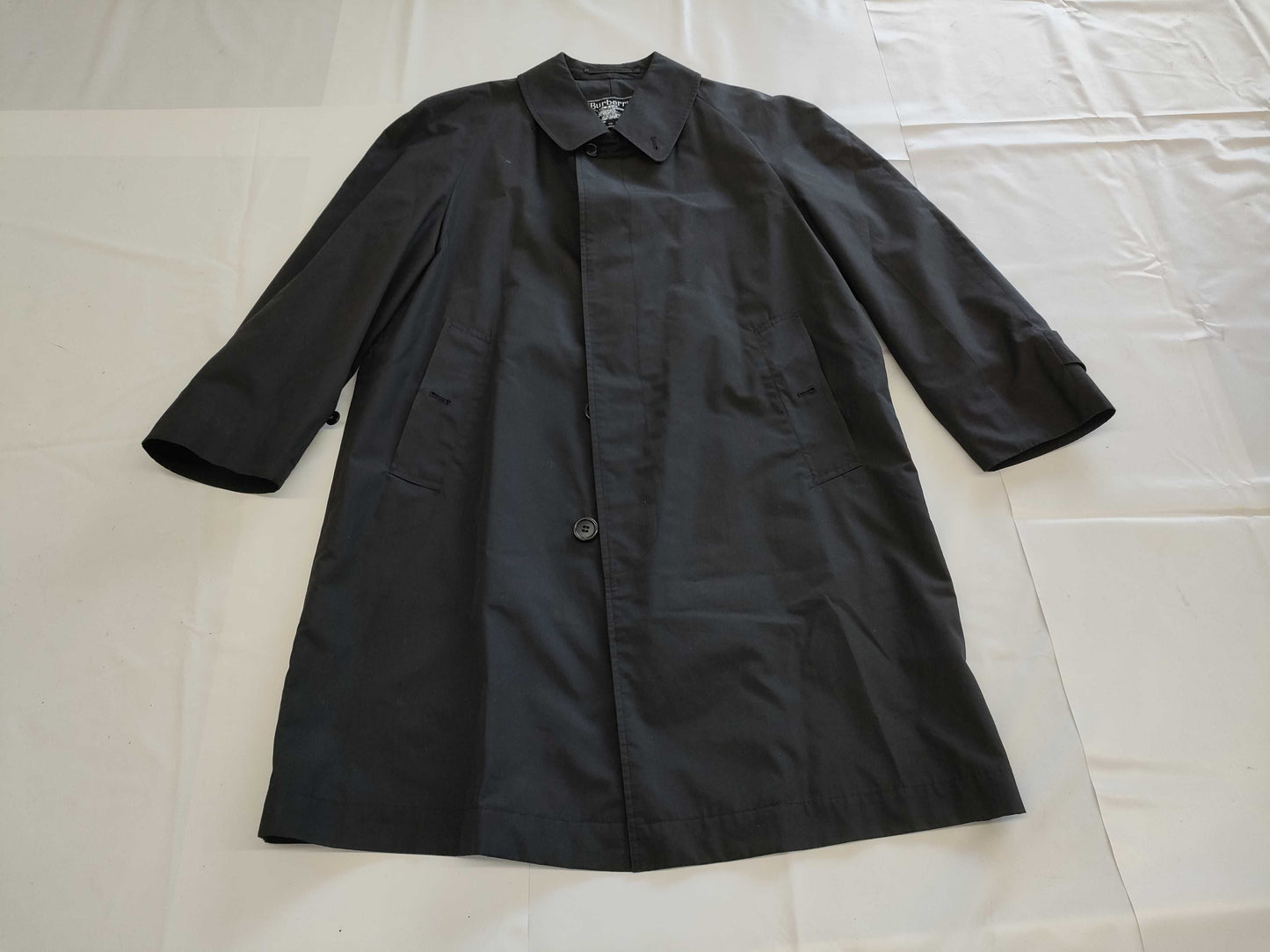 Burberry Men's Vintage Balcony Coat, Made in England, C-TK83 Coat