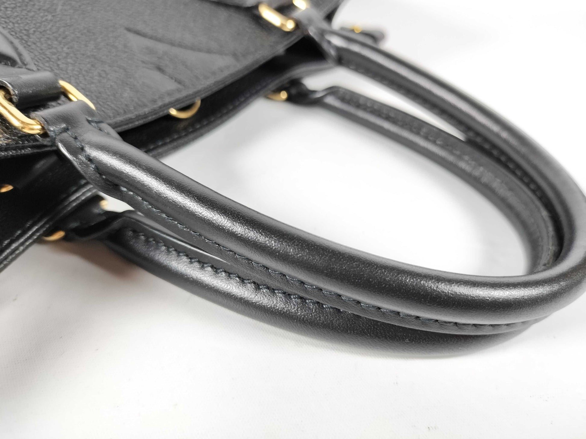 LOUIS VUITTON M45595 On the Go MM Tote Bag