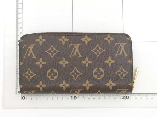 LOUIS VUITTON Monogram M41895 Zippy Wallet Wallet
