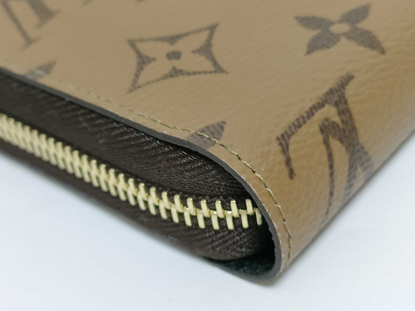 LOUIS VUITTON Monogram M82444 Zippy Wallet