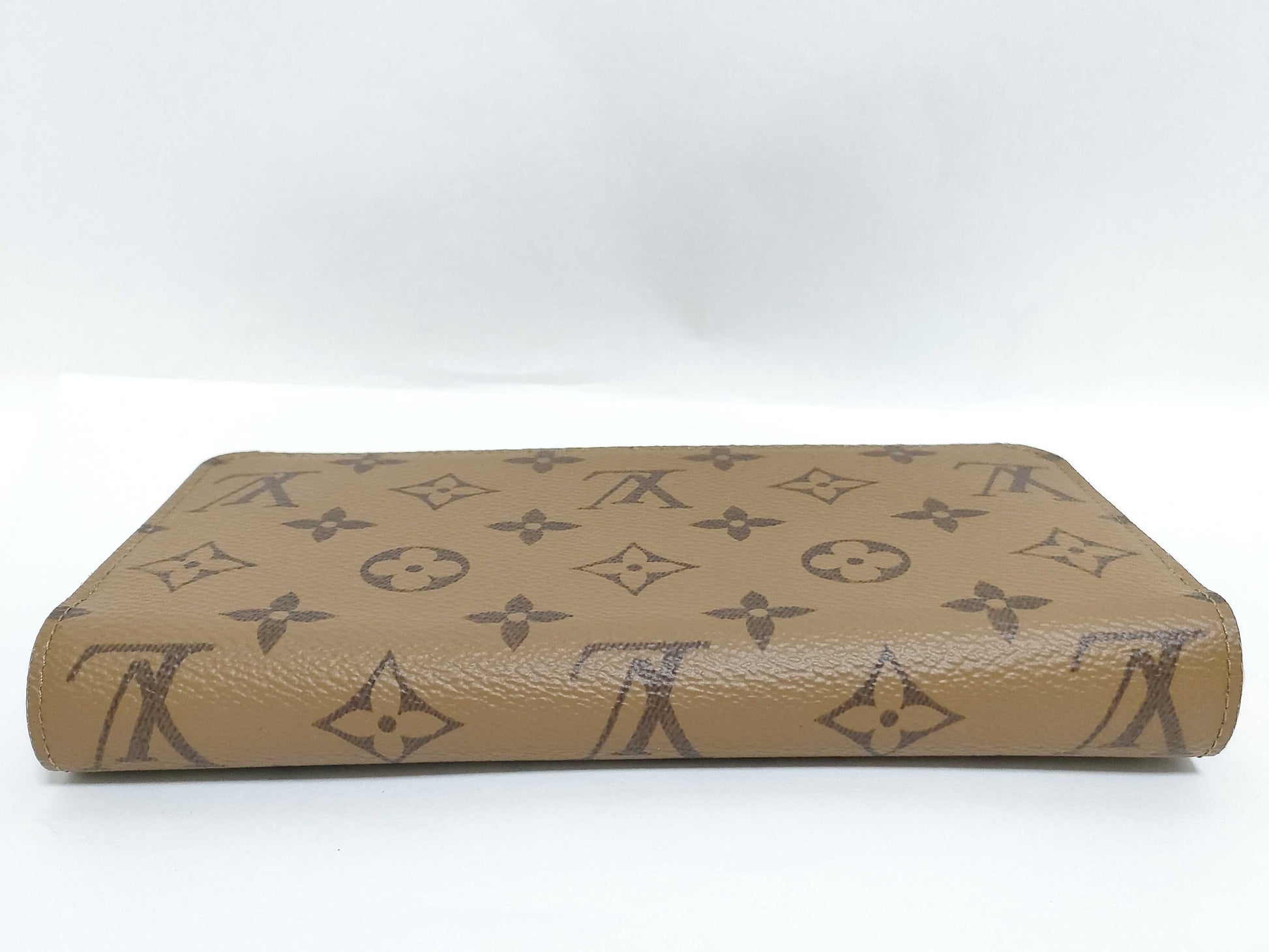 LOUIS VUITTON Monogram M82444 Zippy Wallet