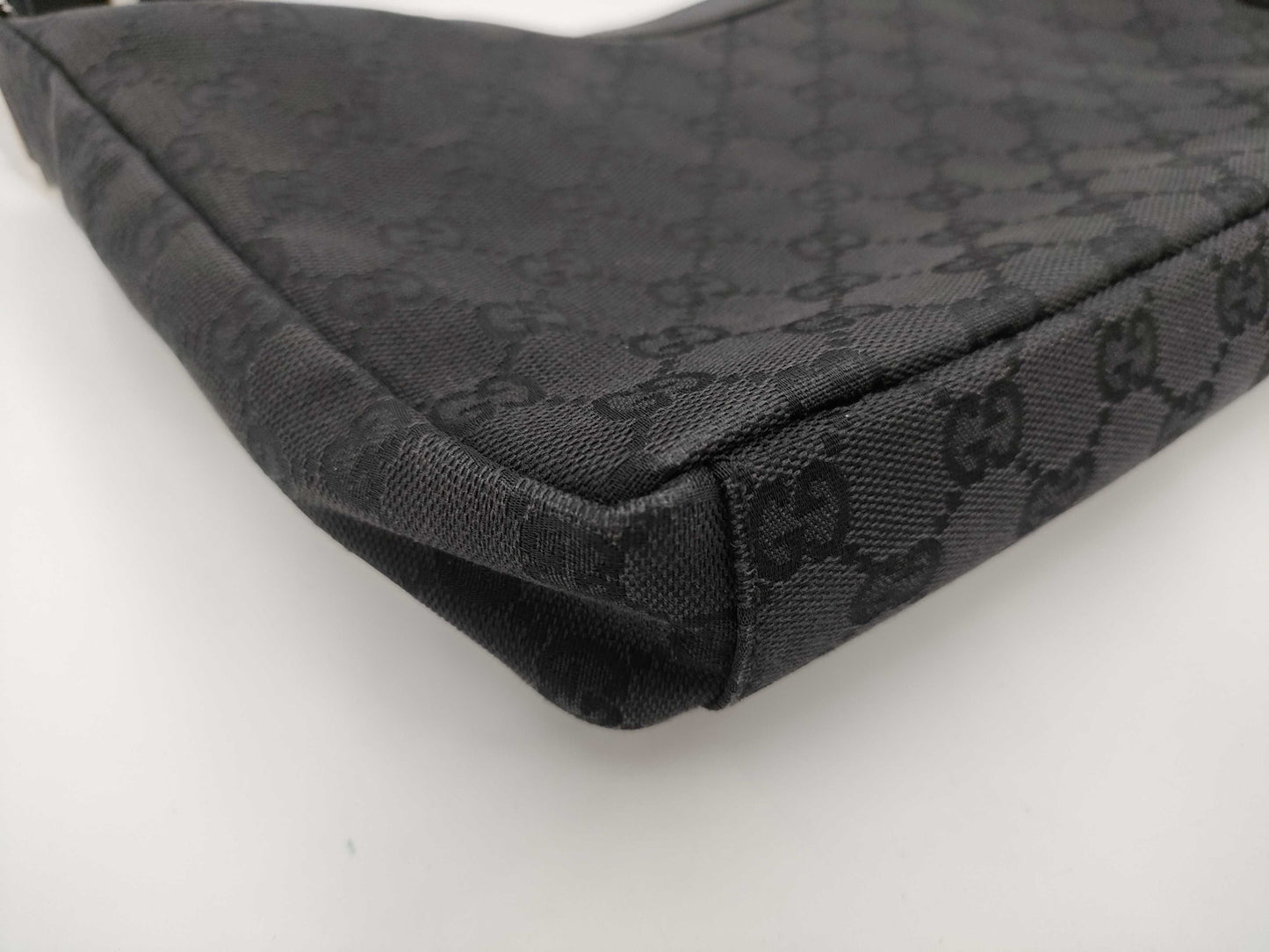 GUCCI 35098 GG Canvas One-Shoulder Shoulder Bag