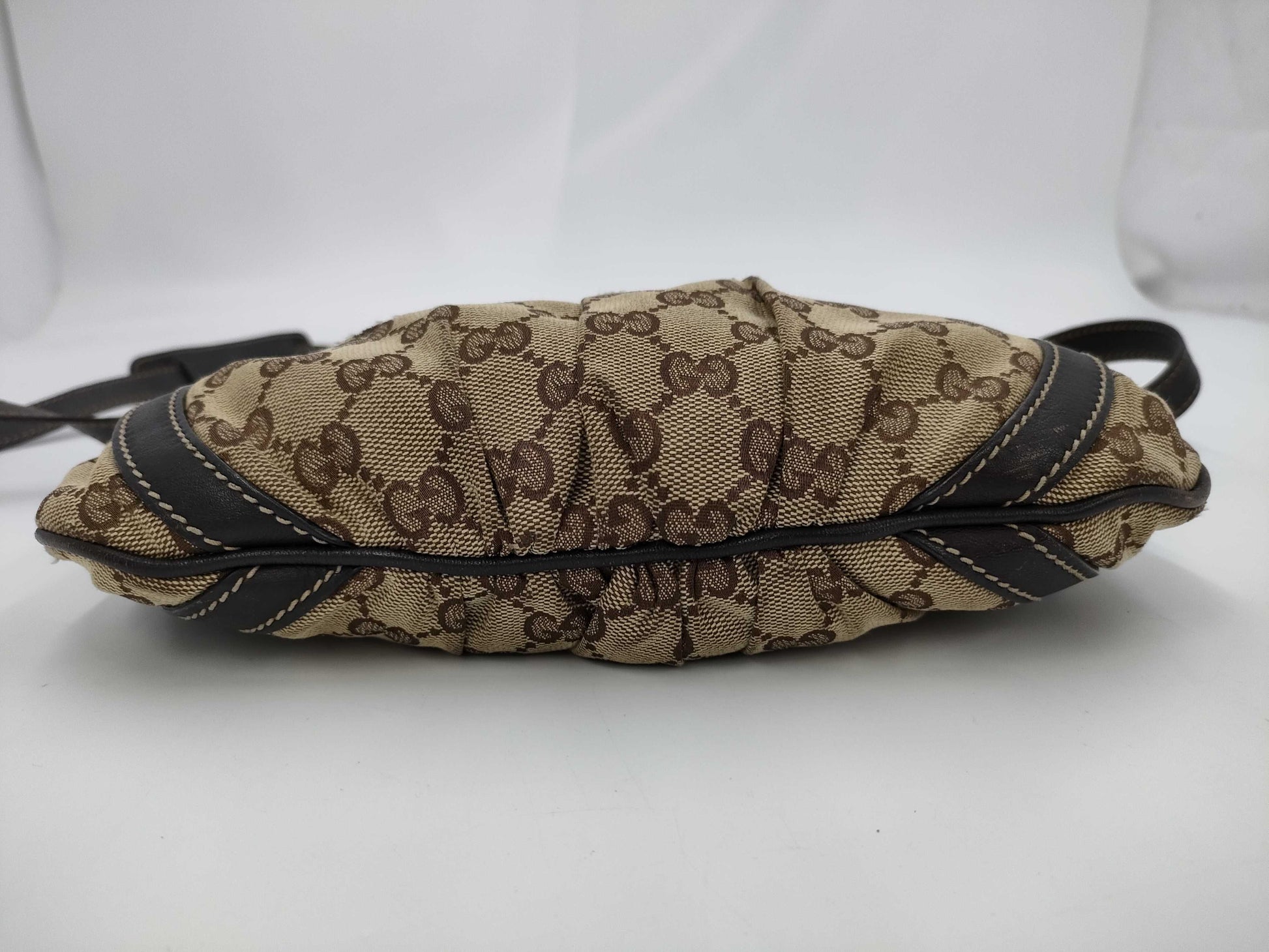 GUCCI 203257 GG Canvas Abby Shoulder Bag