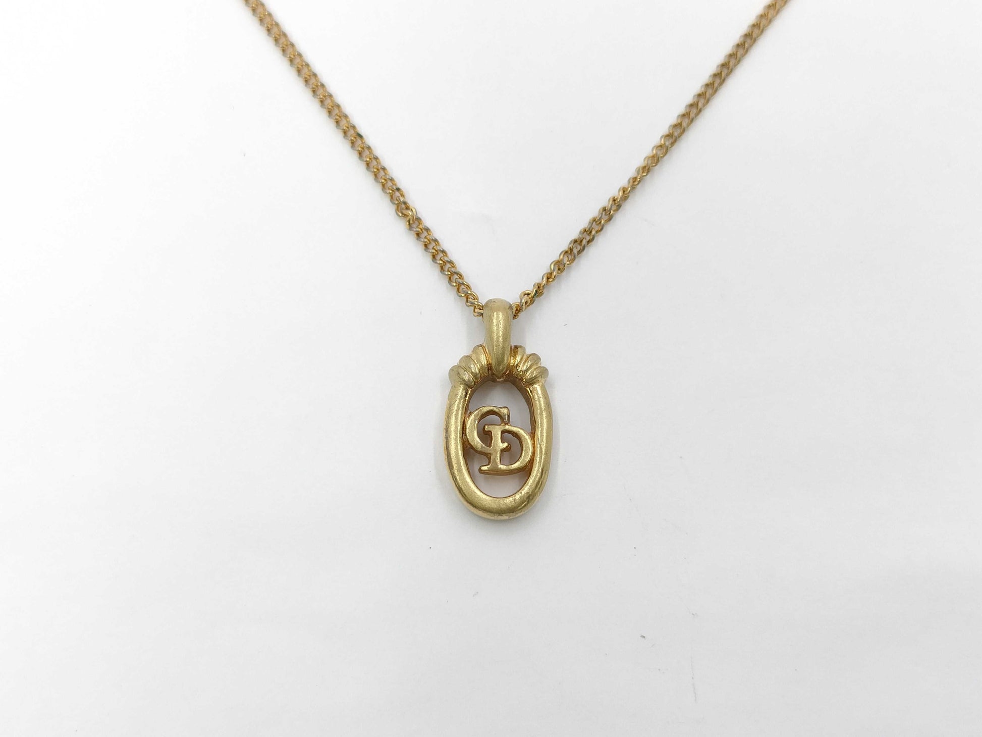 Dior CD logo round gold necklace