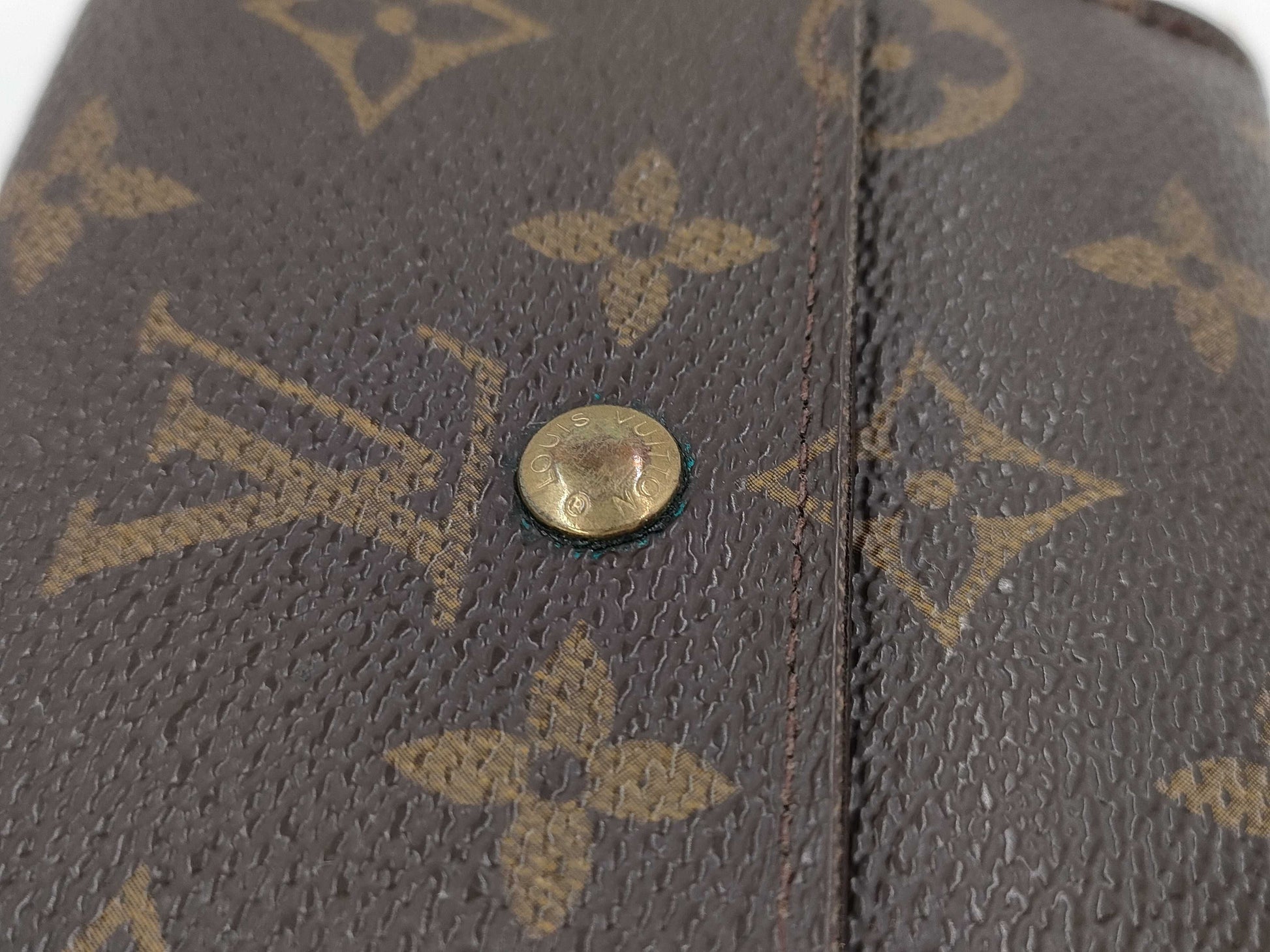 LOUIS VUITTON wallet