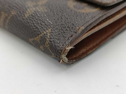 LOUIS VUITTON wallet