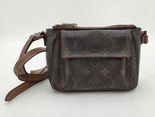 LOUIS VUITTON shoulder bag