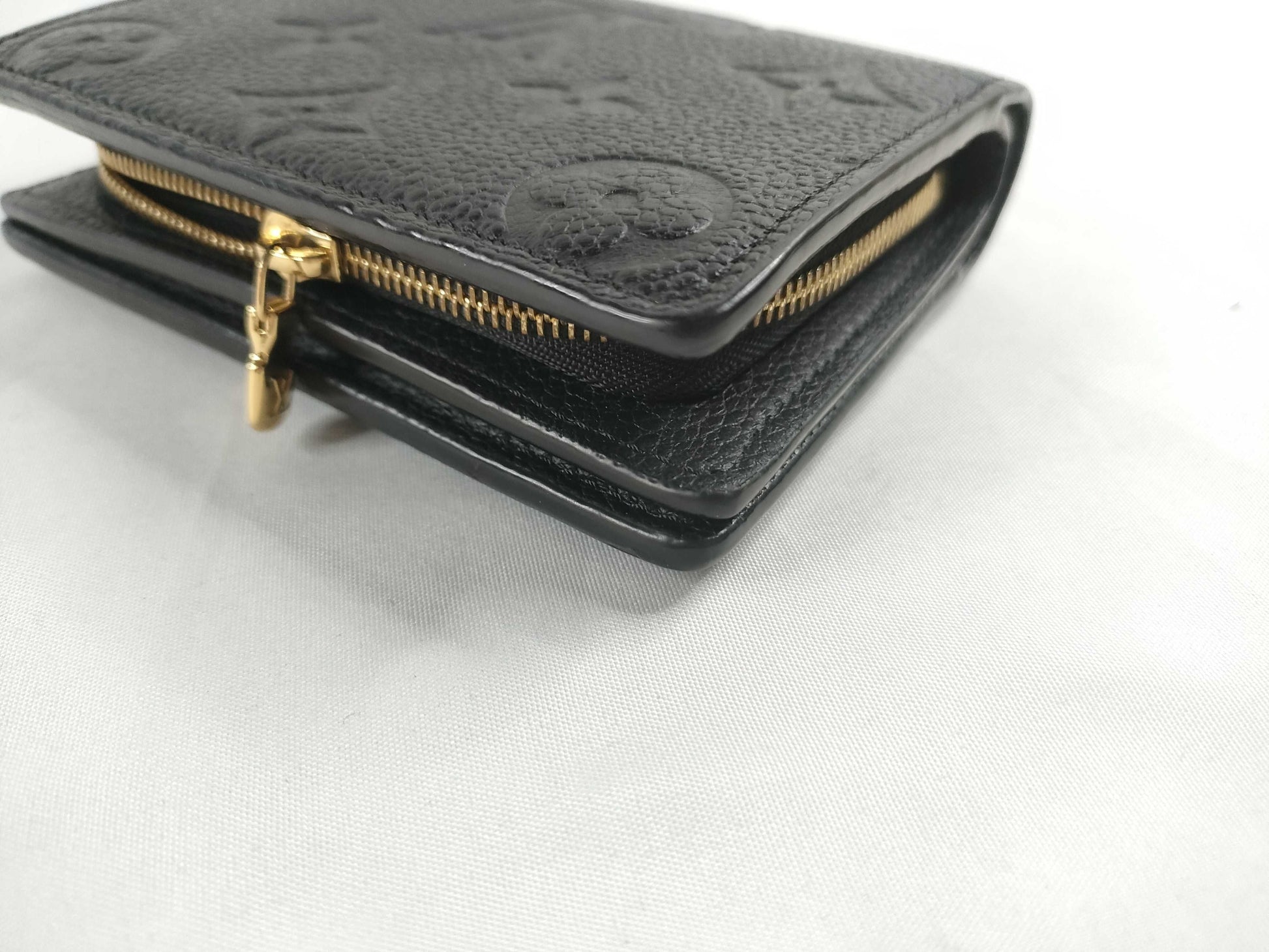 LOUIS VUITTON Monogram Unplanted Louis Vuitton Bi-Fold Wallet Wallet