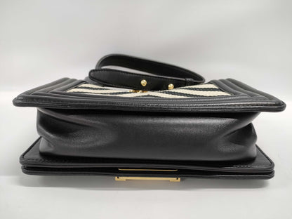 CHANEL [CHANEL] V-Stitch Boy Chanel Shoulder Bag No. 23 Leather Black and White with Gold Hardware Shoulder Bag
