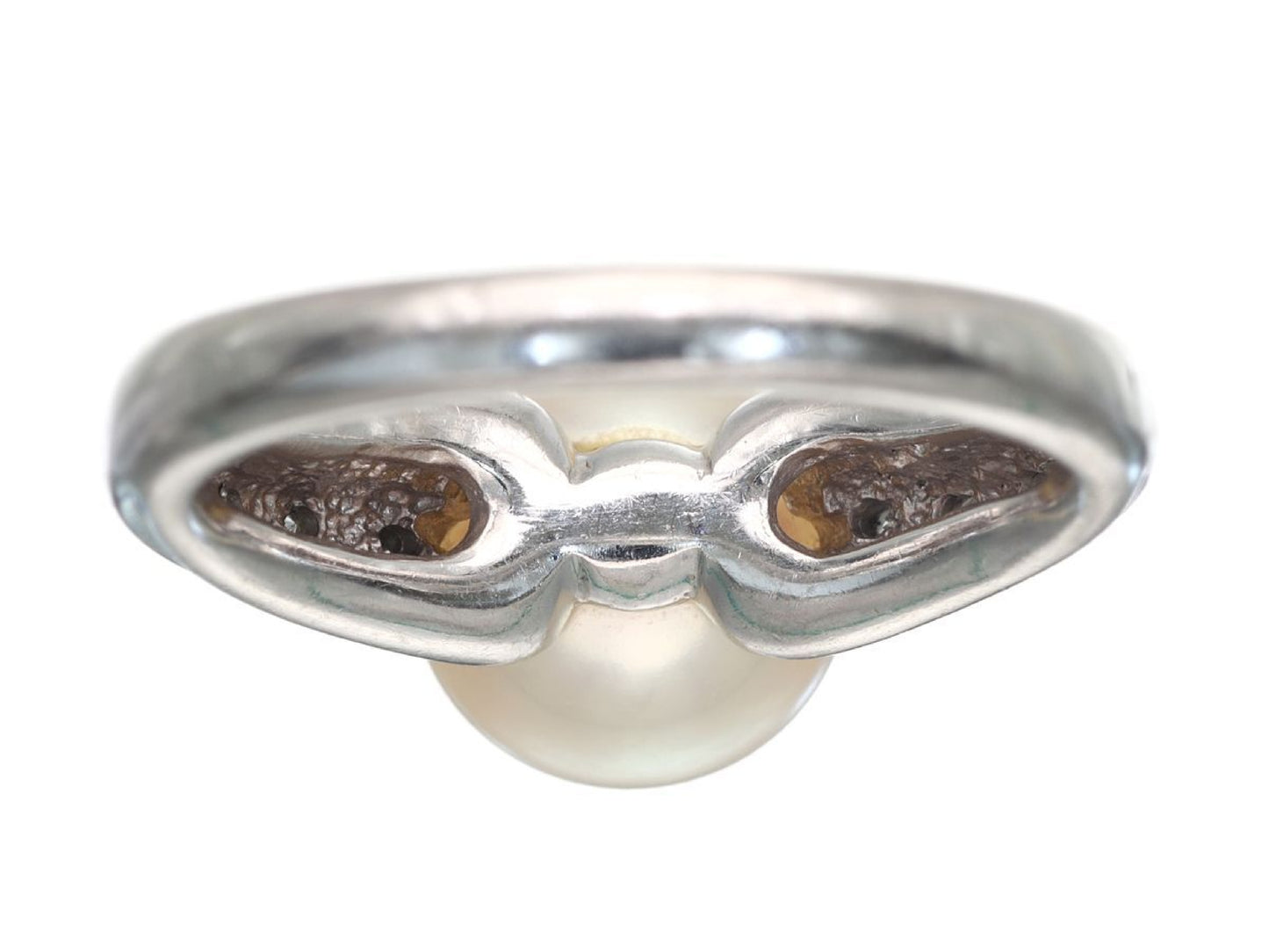 Akoya pearl ring, approximately 8.8mm diameter, 0.05ct, Pt900, 7.0g .