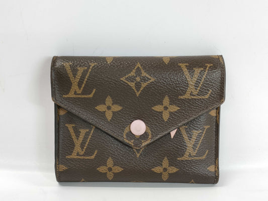 LOUIS VUITTON Monogram Folding Wallet