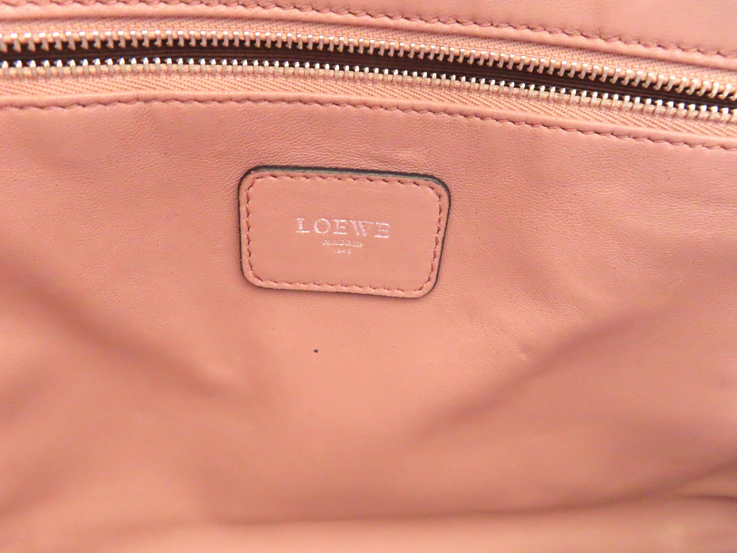 LOEWE Amazona 36 Leather/Pink Handbag