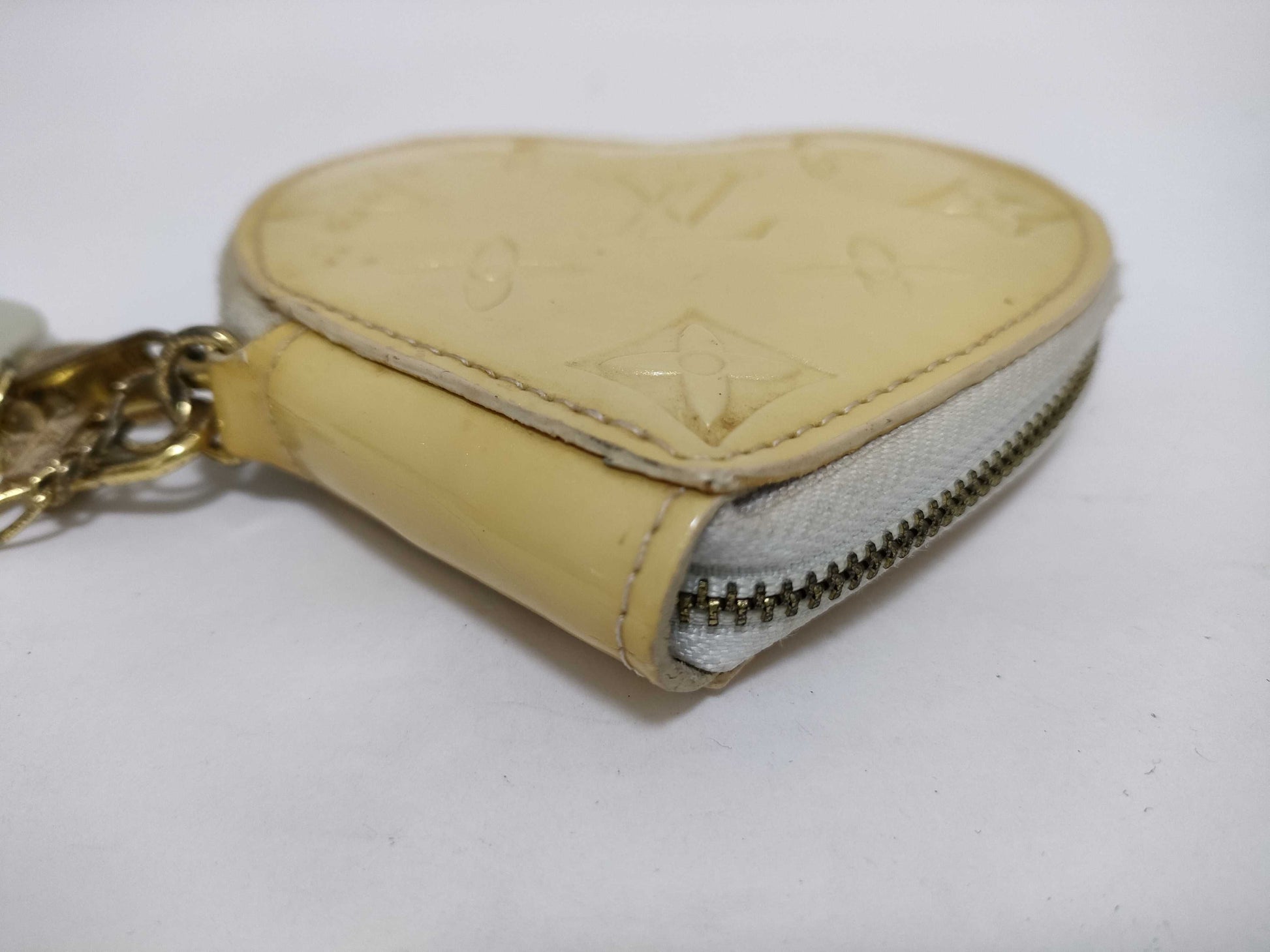 LOUIS VUITTON Vernis Louis Vuitton Vernis Porte Monnaie Coeur M91918 Coin Case