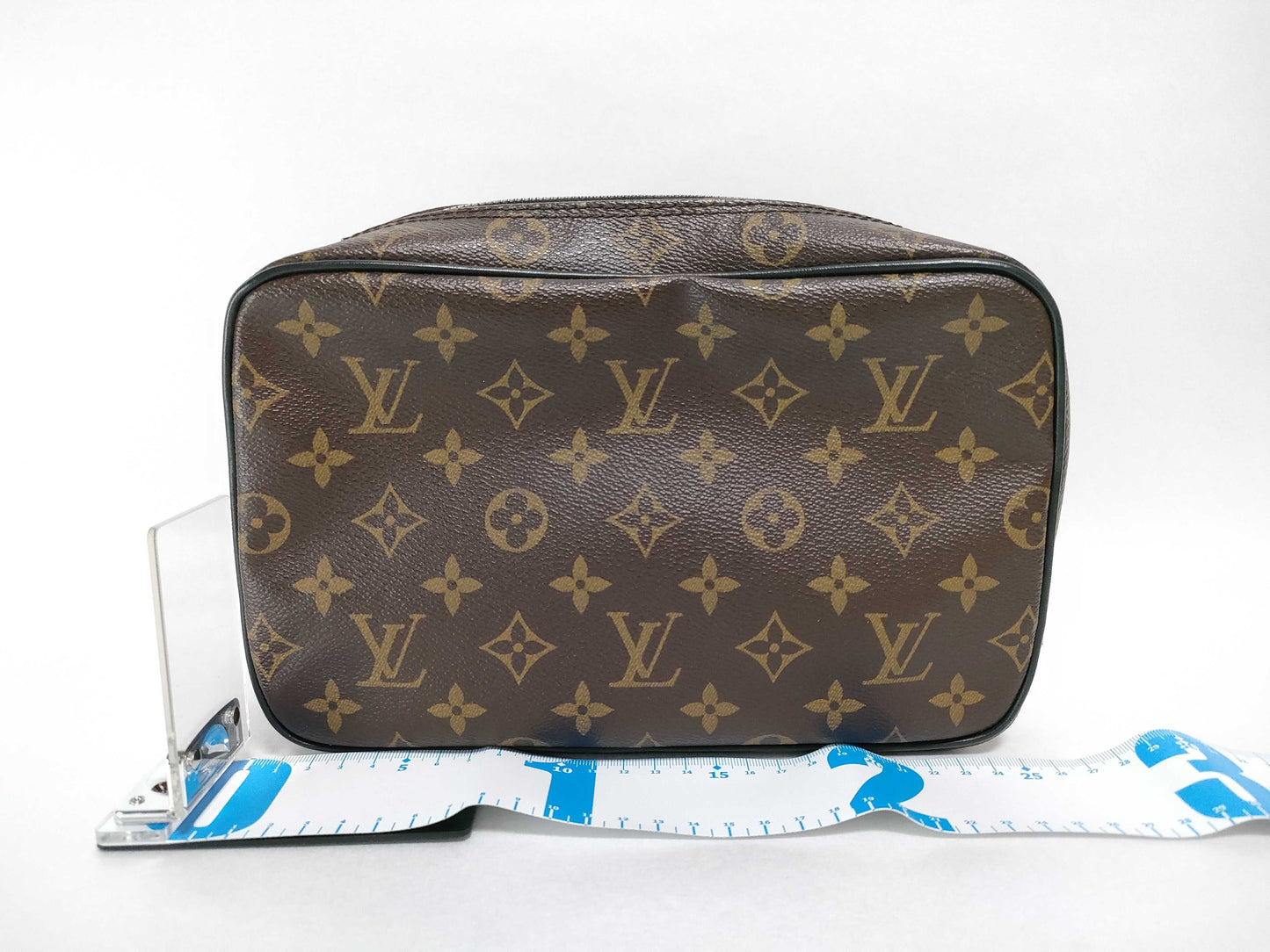 LOUIS VUITTON Monogram Louis Vuitton Monogram MacArthur Truth Wallet 24 Pouch