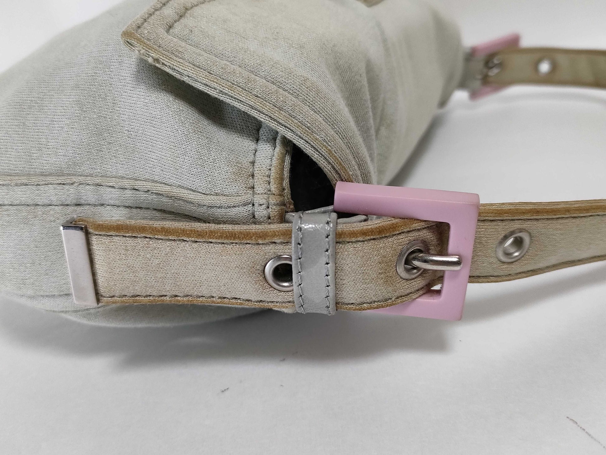 FENDI Mamma Fendi Handbag Mamma Bucket Grey Handbag