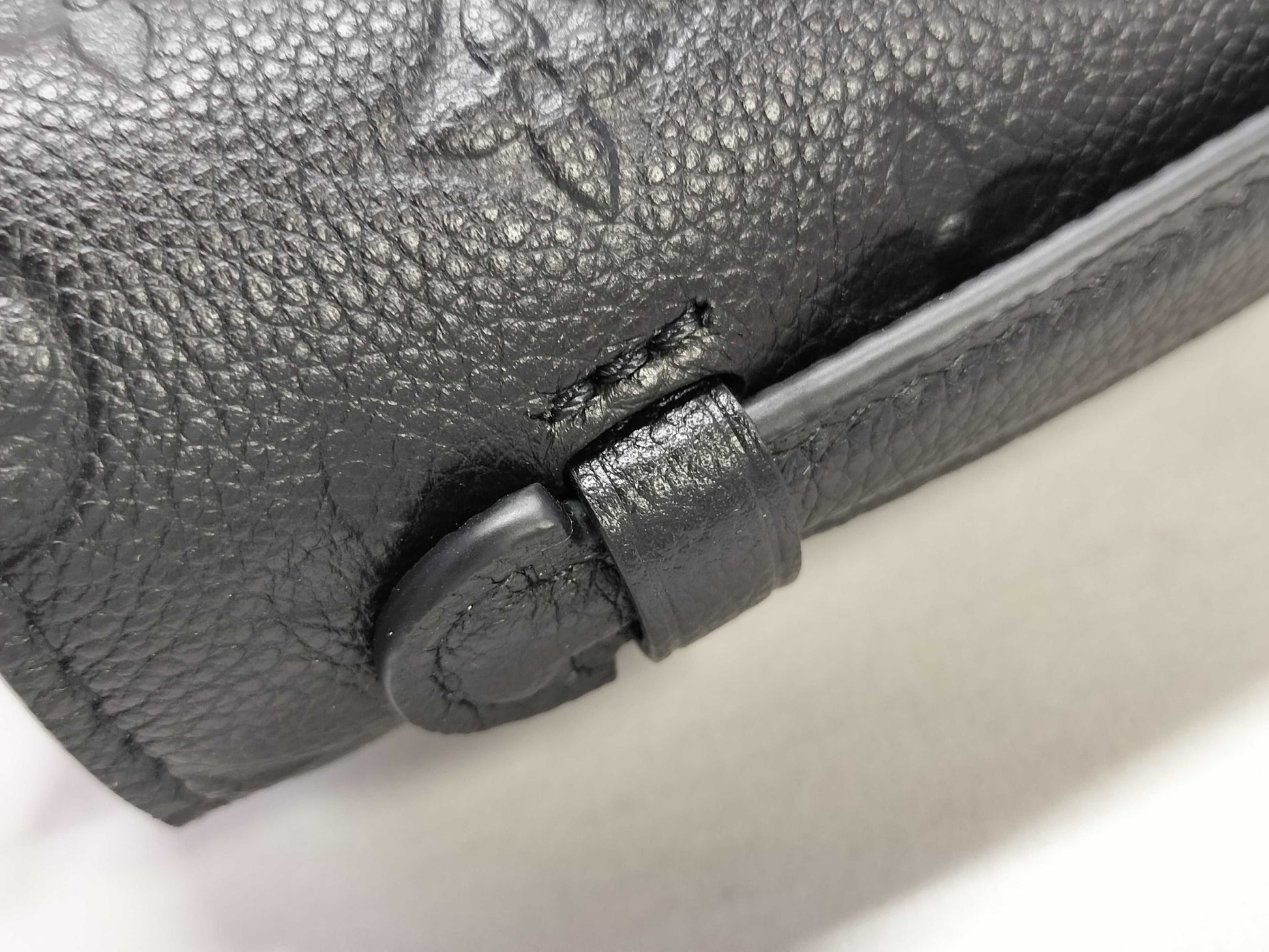 LOUIS VUITTON Monogram Amplant Louis Vuitton Pochette Metis MM Handbag