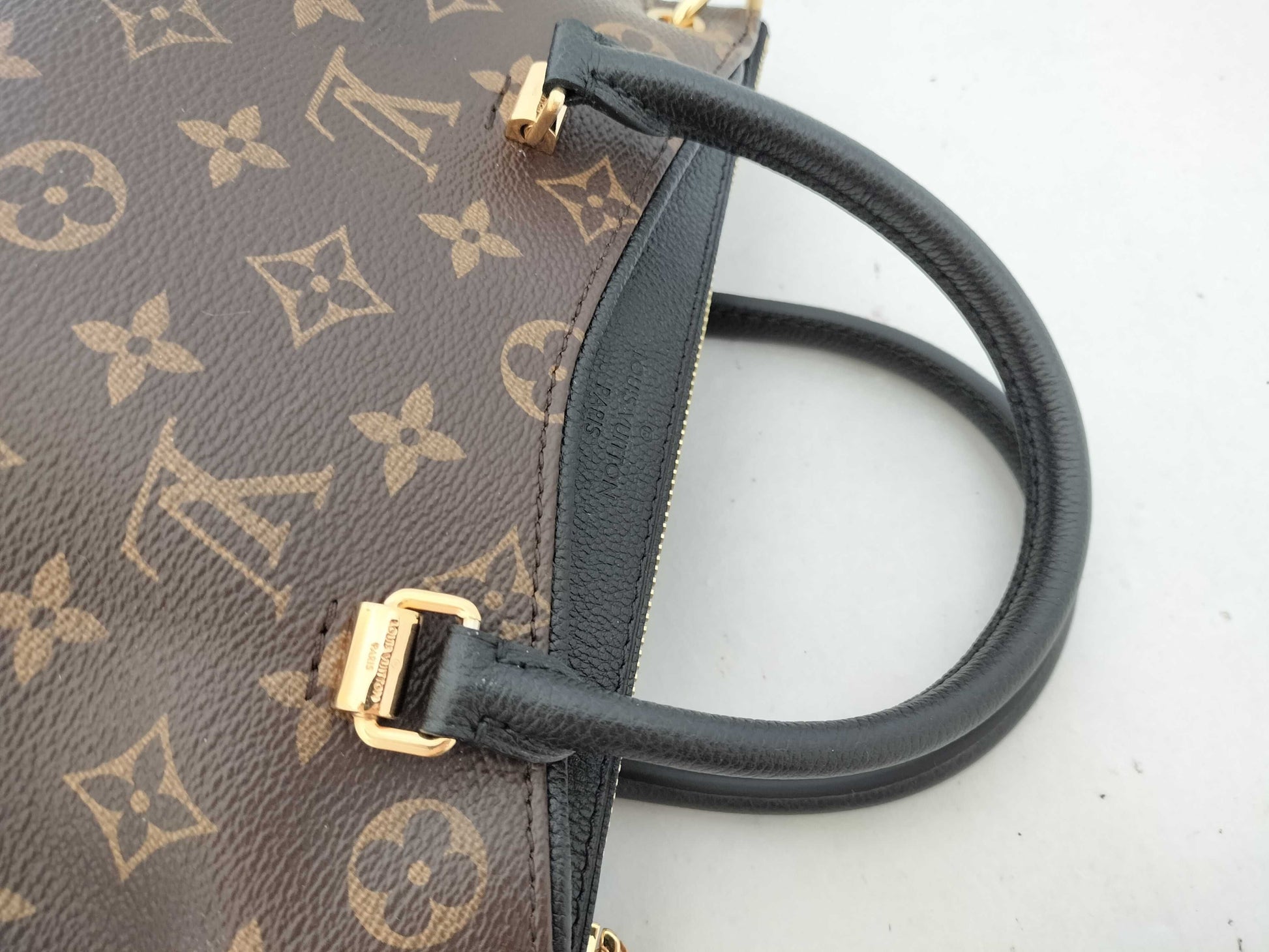 LOUIS VUITTON Monogram Pallas BB M42960 Handbag
