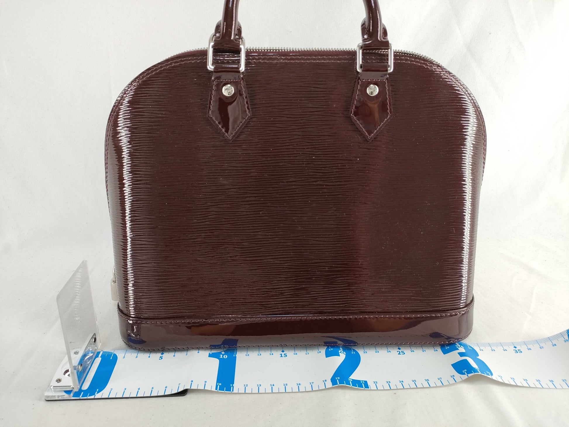 LOUIS VUITTON Epi Louis Vuitton Arma Shoulder Bag Handbag
