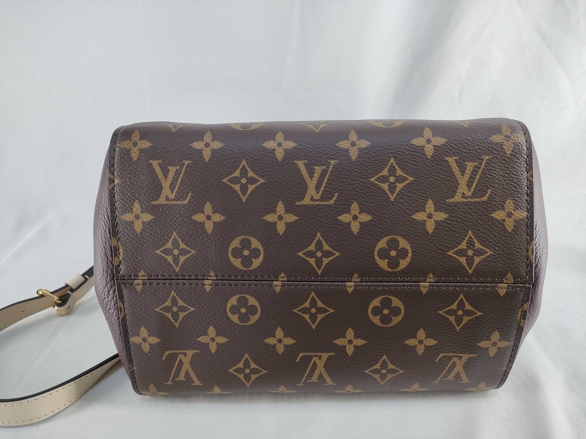 LOUIS VUITTON Monogram Louis Vuitton Monogram Tote Bag Tote Bag
