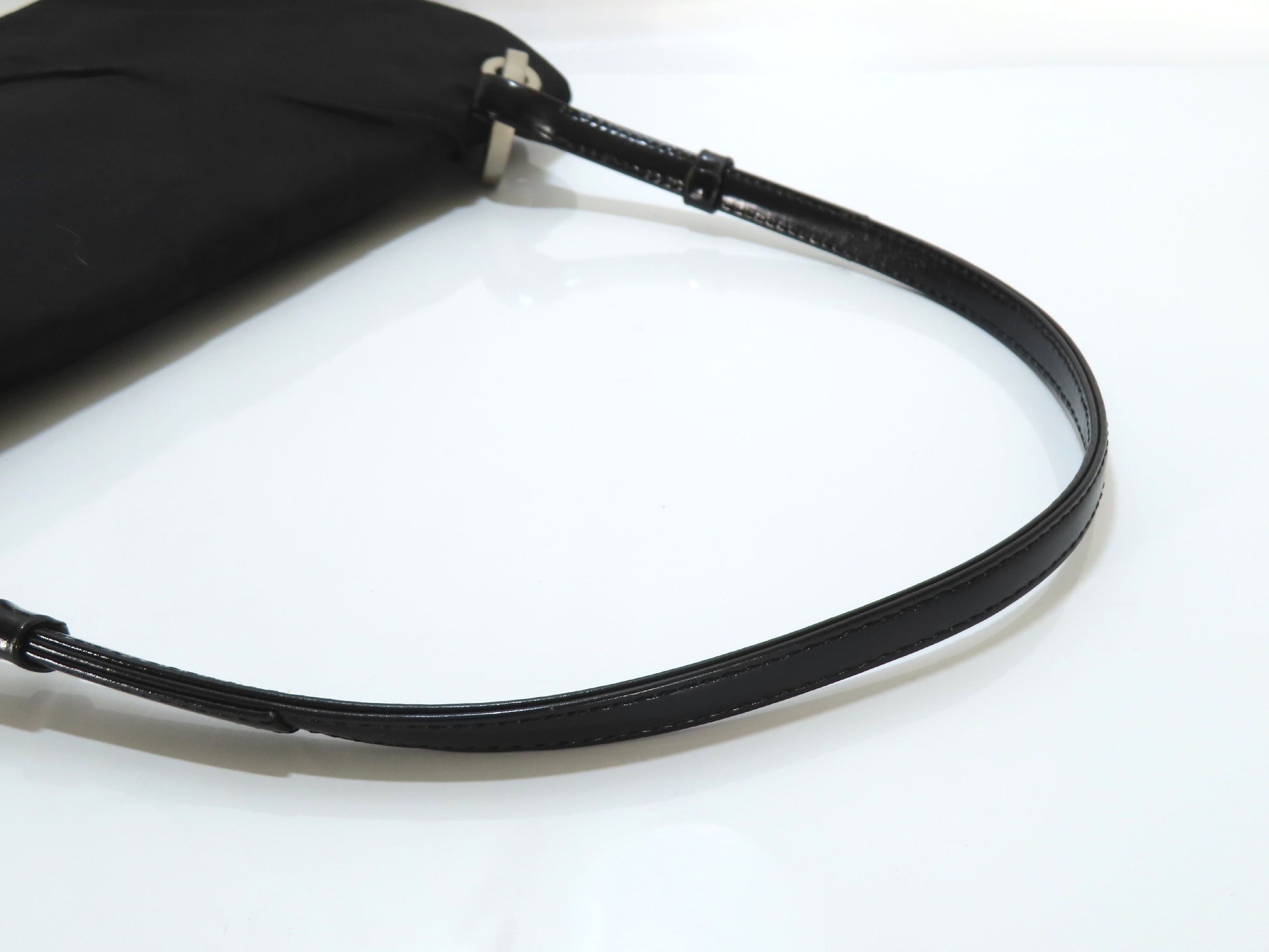 VERSACE One-Shoulder Shoulder Bag