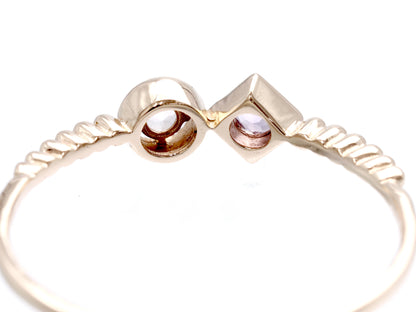 Amethyst Rose Quartz 0.05/0.05 Stamp, 18K Gold, 1.3g Ring 