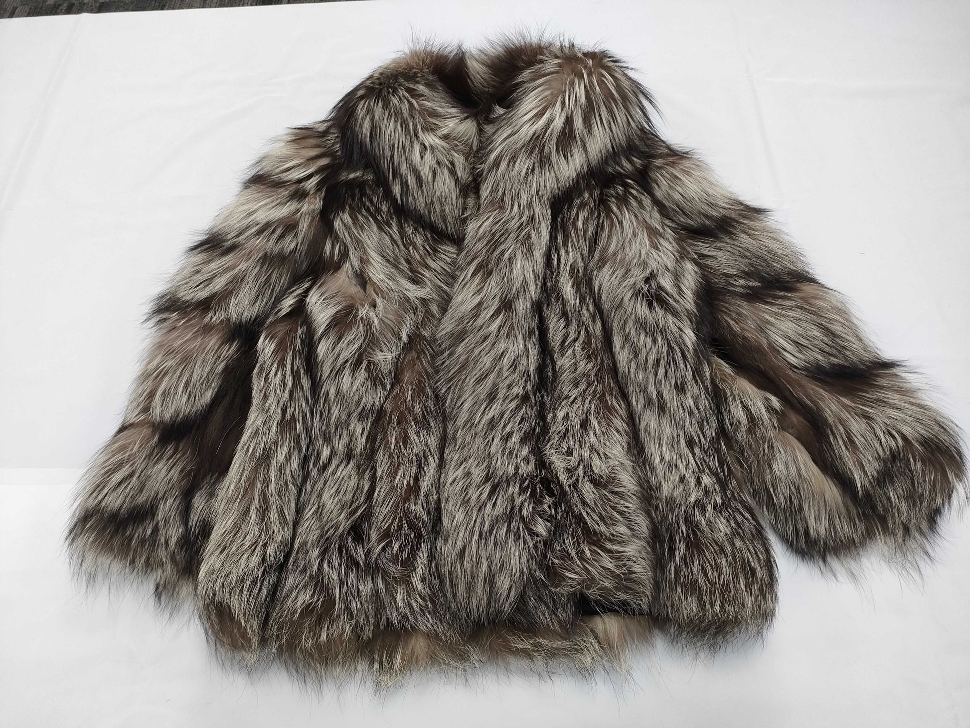 SAGA FOX ROYAL Mink Fur Coat