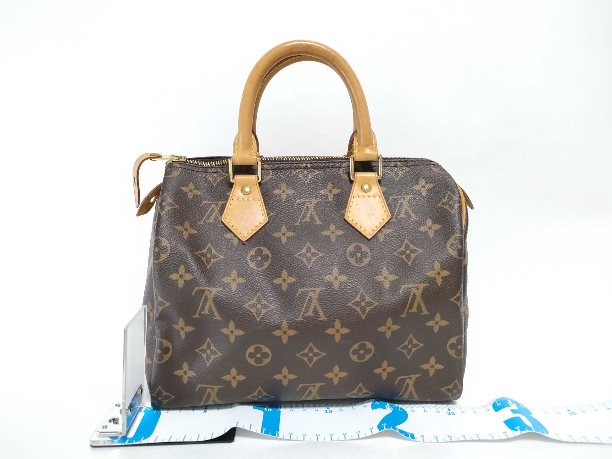 LOUIS VUITTON Monogram Vuitton Speedy 25 Handbag