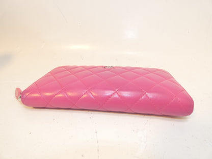 CHANEL Coco Matelasse Round Zipper Long Wallet