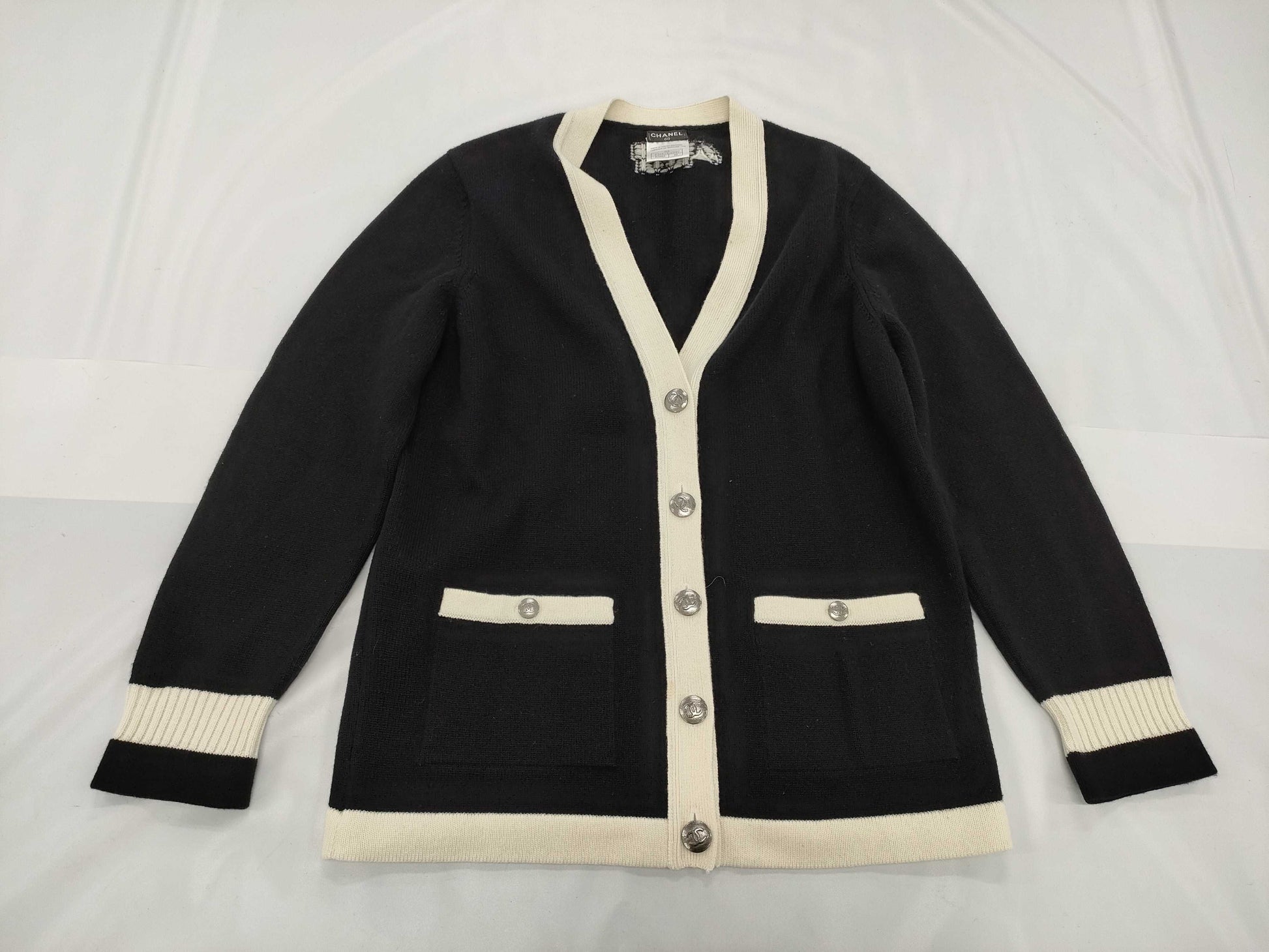 CHANEL Coco Button Black x White #44 Cardigan