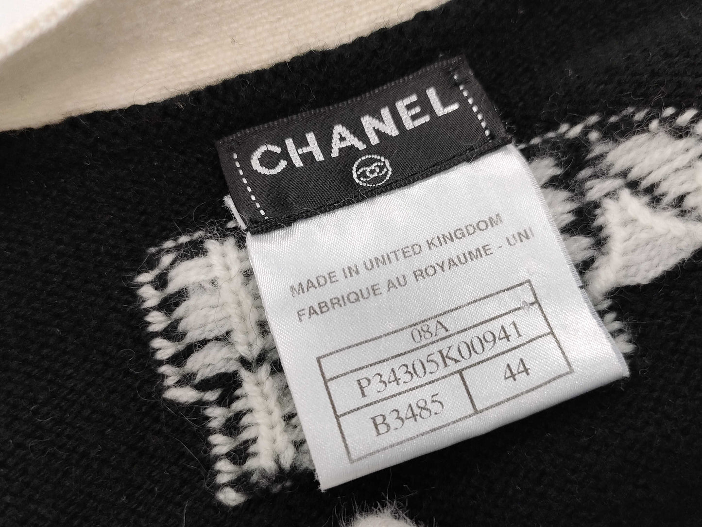 CHANEL Coco Button Black x White #44 Cardigan