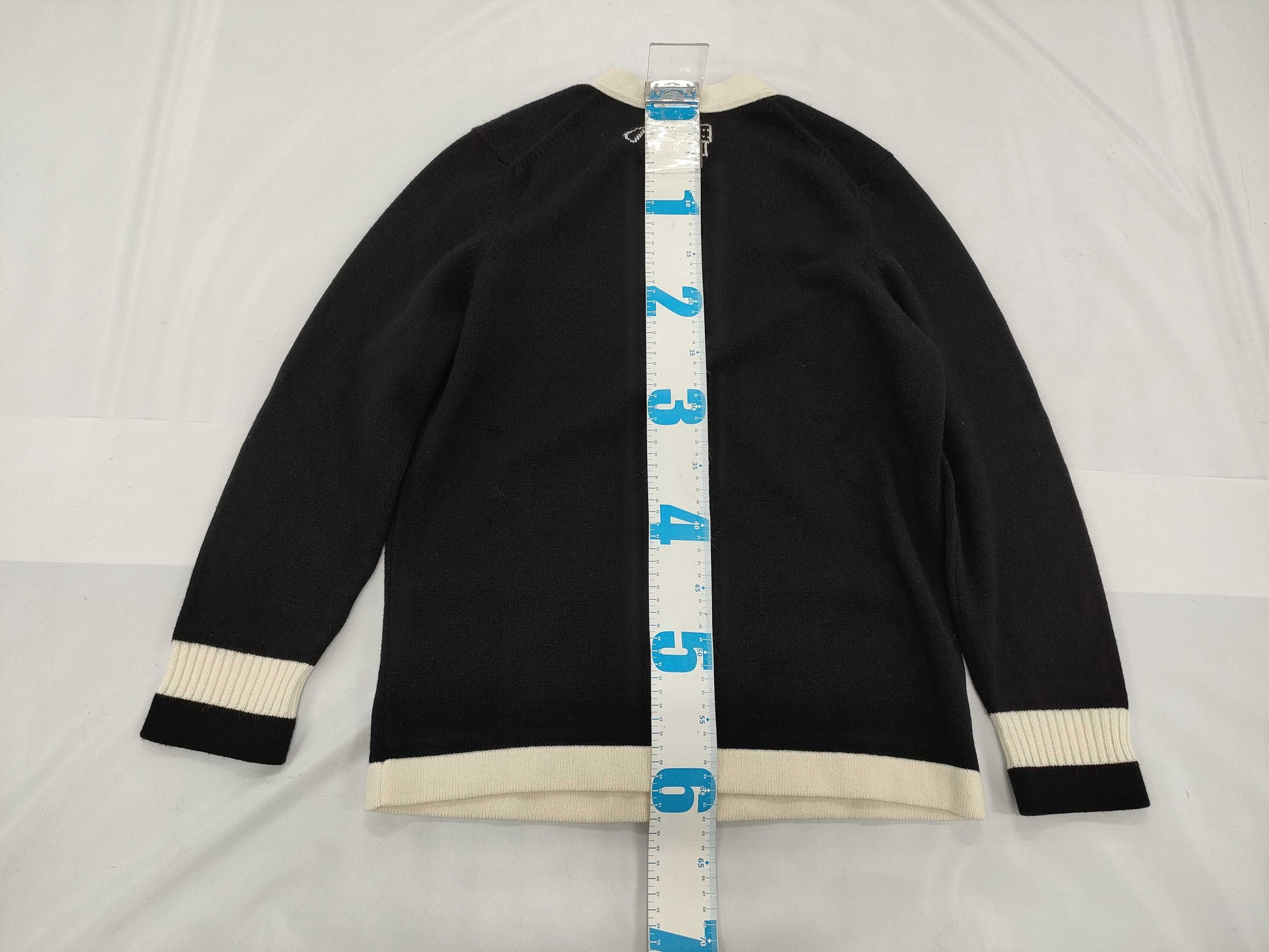 CHANEL Coco Button Black x White #44 Cardigan