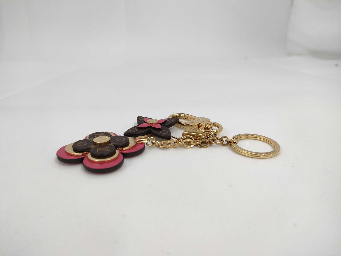 LOUIS VUITTON Blooming Flower Keychain M63084 OB0251 Charm