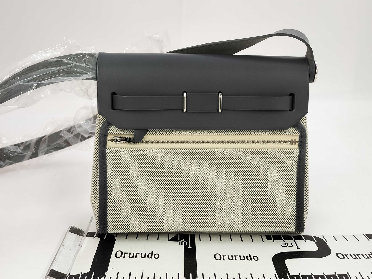 HERMES Airbag Zip Mini Toile Militaire Vache Hunter Ecru Ardoise Silver Hardware K Stamp Shoulder Bag