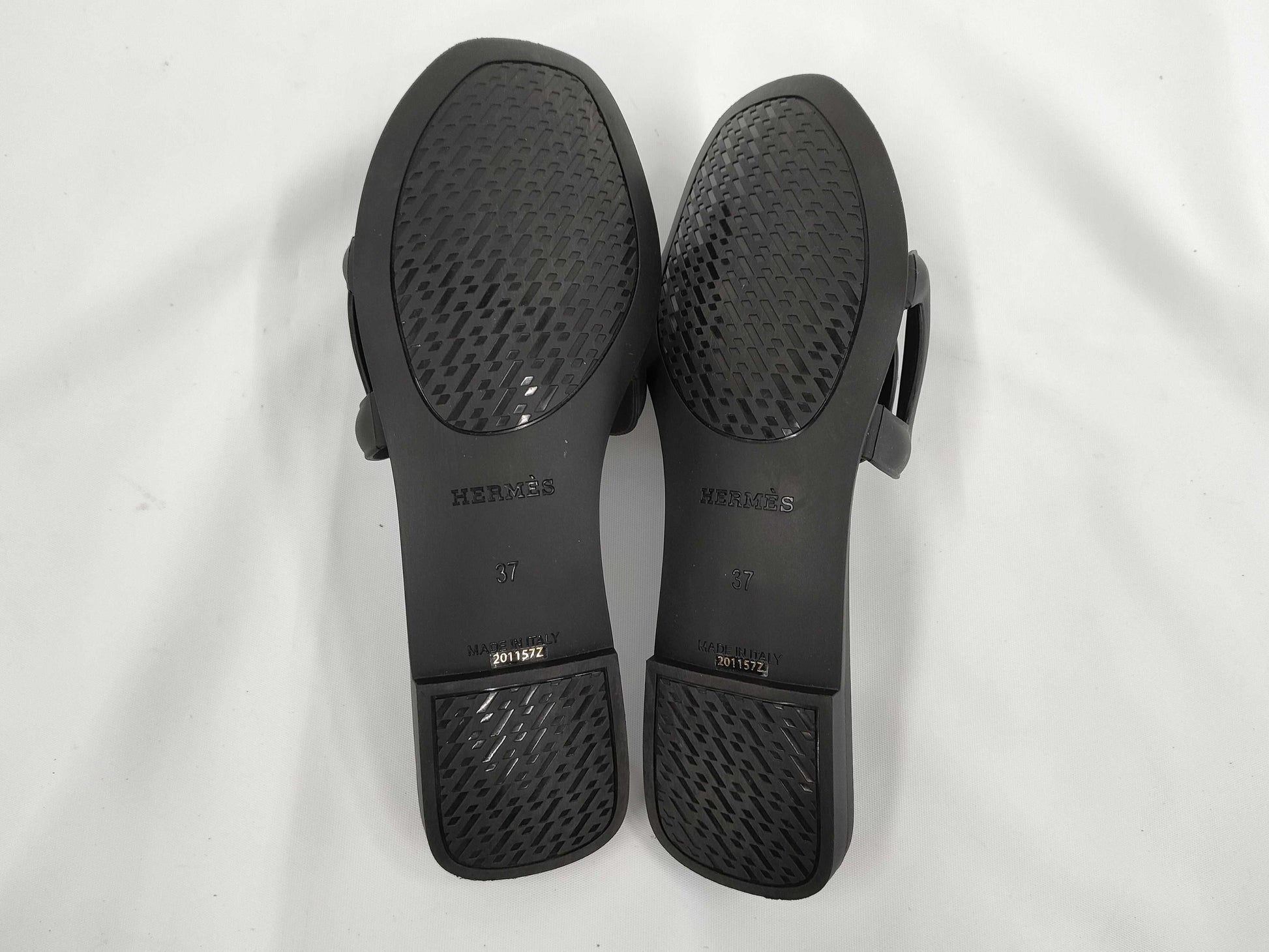 HERMES Aloha Chaine d'Ancre Sandals Size 37