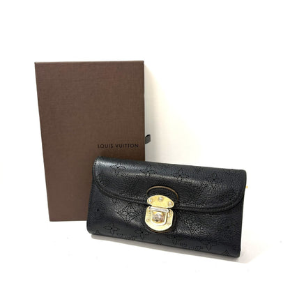 LOUIS VUITTON Mahina Portefeuille Amelia Wallet