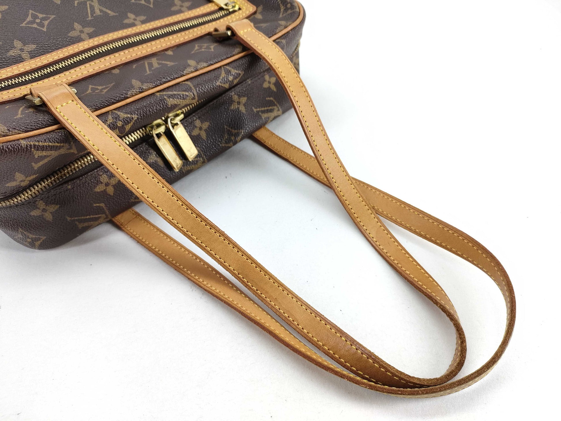 LOUIS VUITTON Monogram Cite MM Shoulder Bag M51182/FL0023