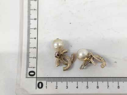 CHANEL CHANEL Earrings Pearl Coco Mark Swing B16P Earrings