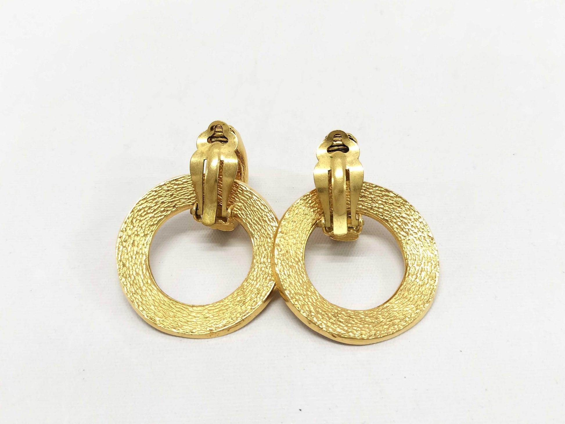 CHANEL Swing Hoop Earrings, Metal Gold, Women's, with Box