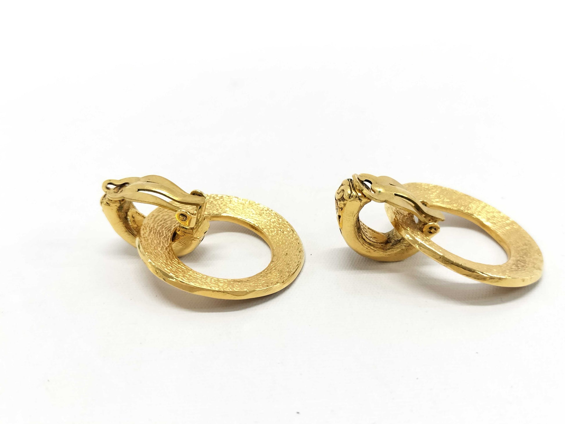 CHANEL Swing Hoop Earrings, Metal Gold, Women's, with Box