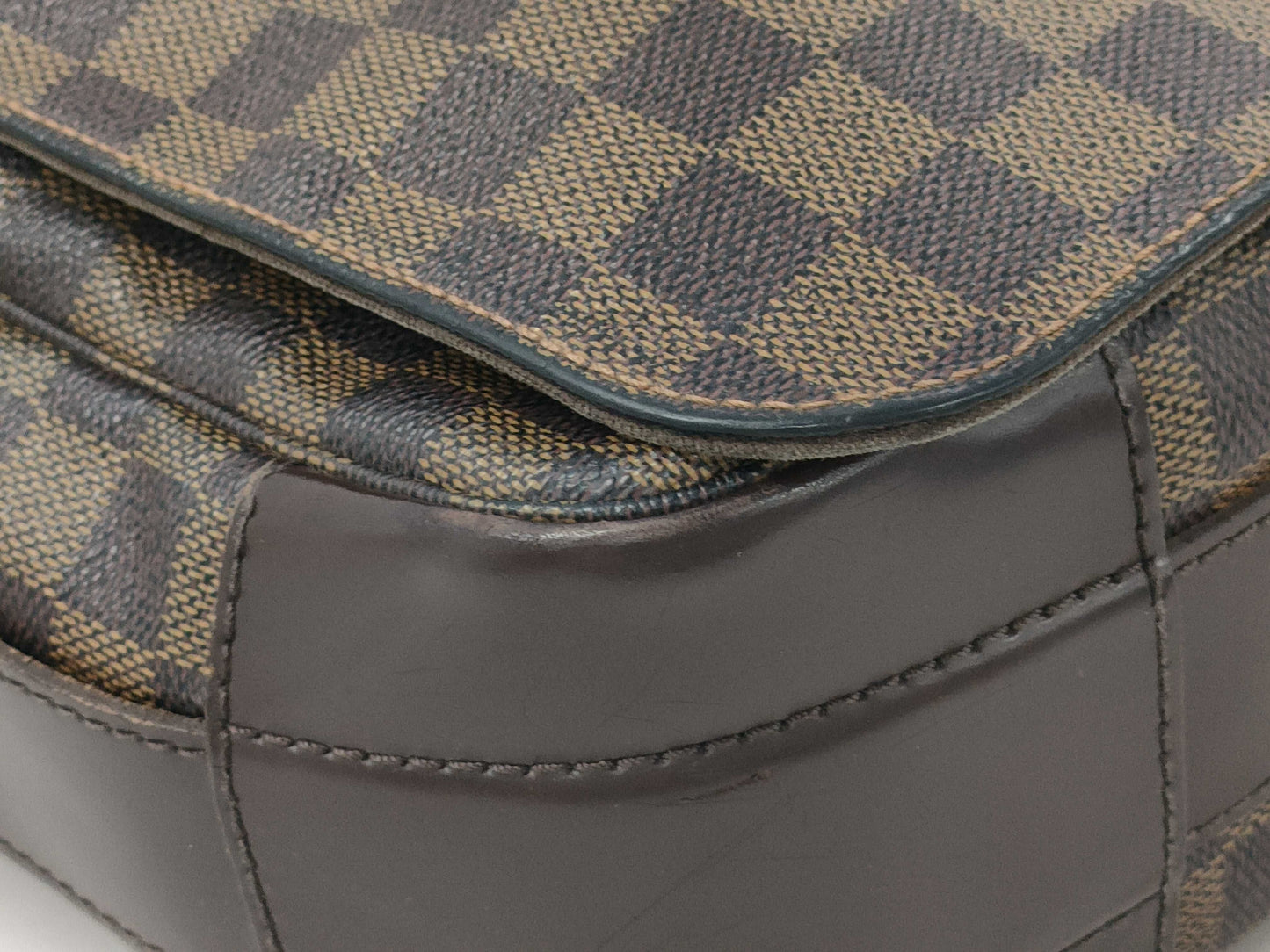LOUIS VUITTON N45258 Damier Bastille Shoulder Bag