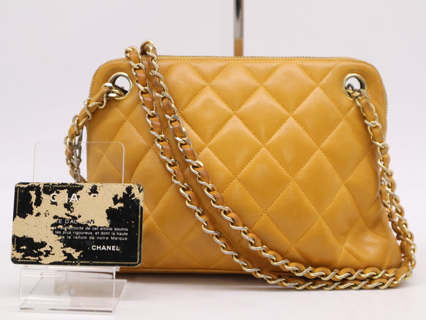 CHANEL Matlasse Chain Shoulder Bag with Card Serial Blur Shoulder Bag
