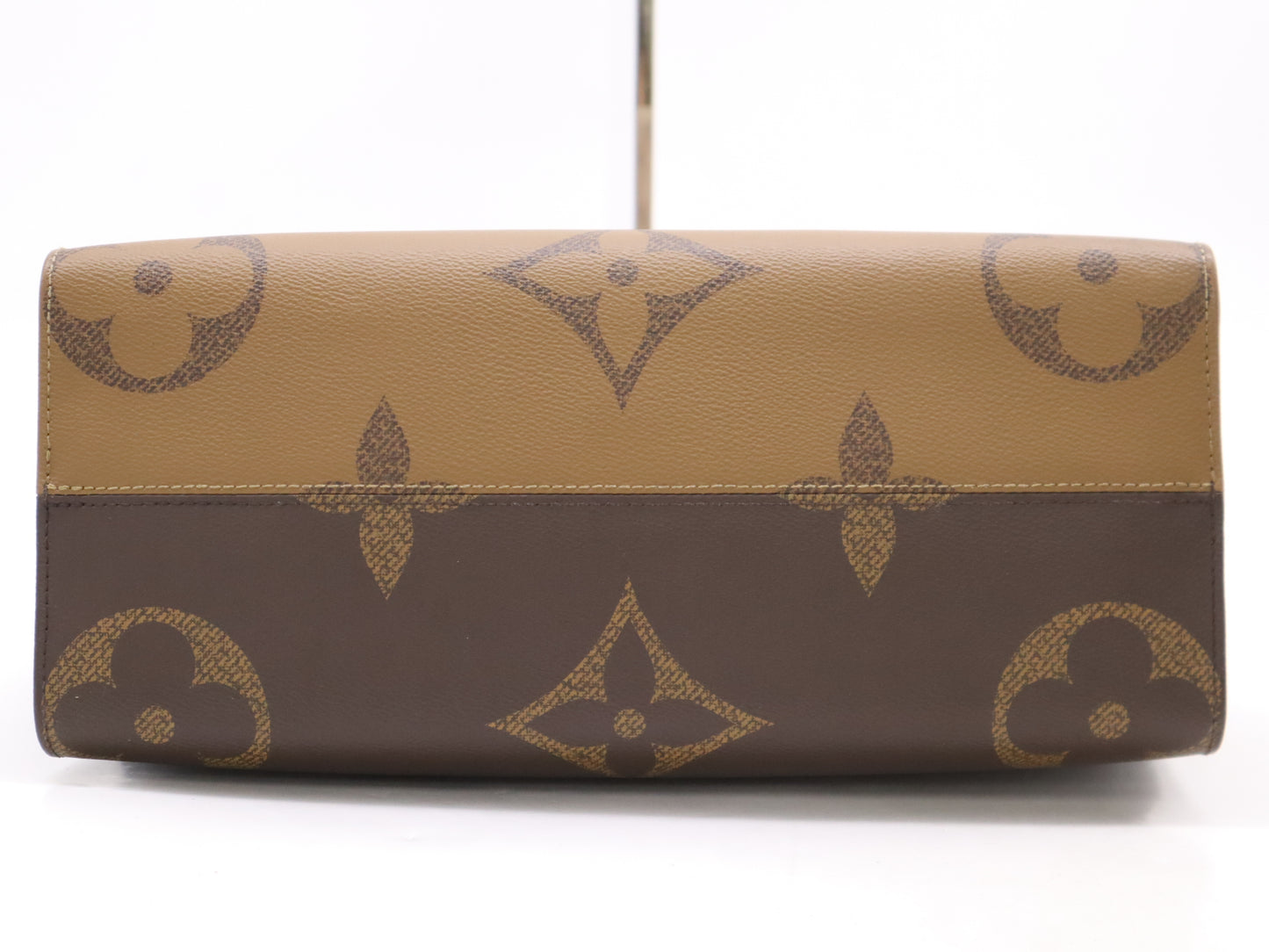 LOUIS VUITTON M45321 Reverse On-the-Go MM Tote Bag
