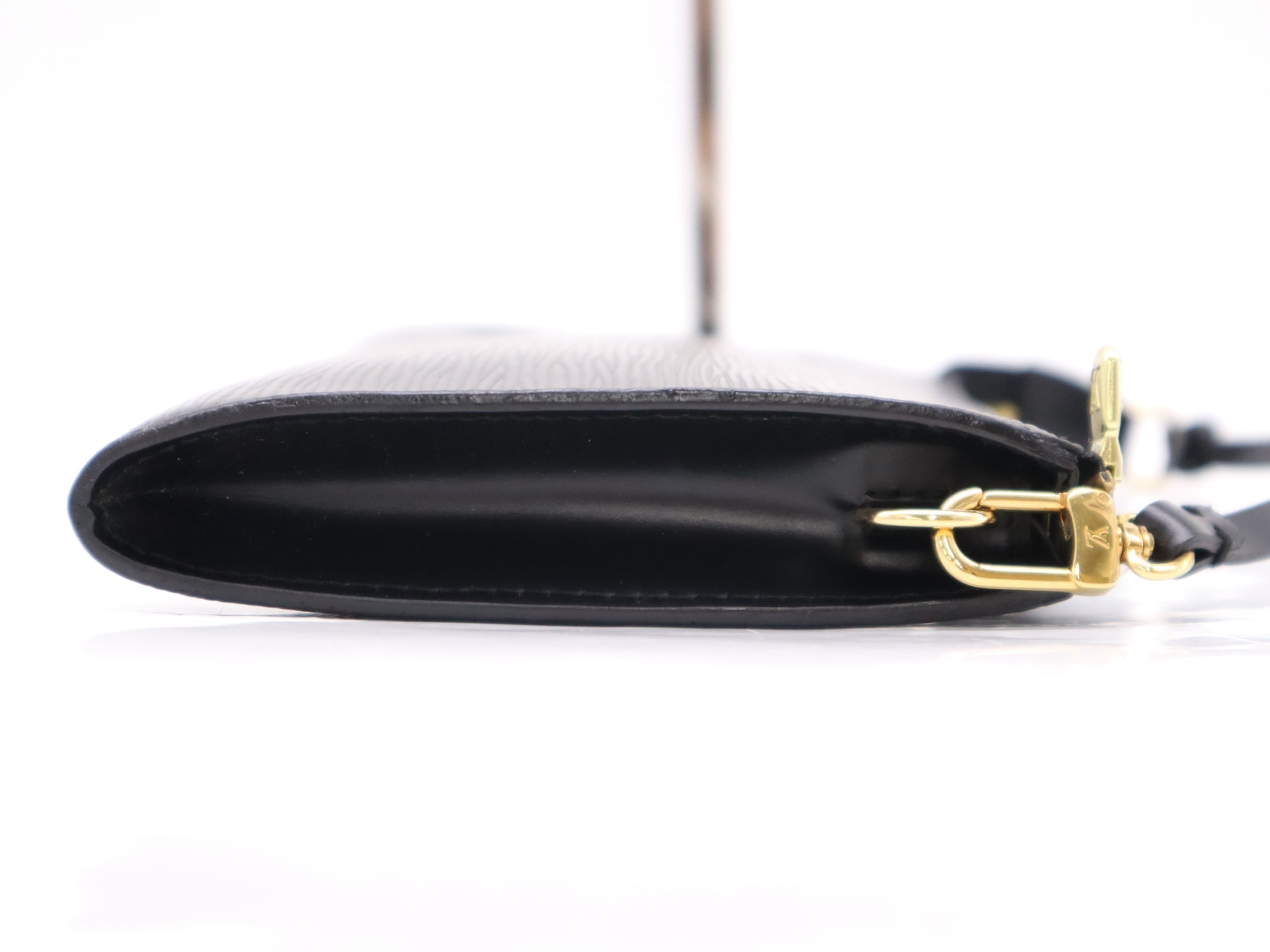 LOUIS VUITTON M52942 Epi Pochette Accessoires Noir Pouch