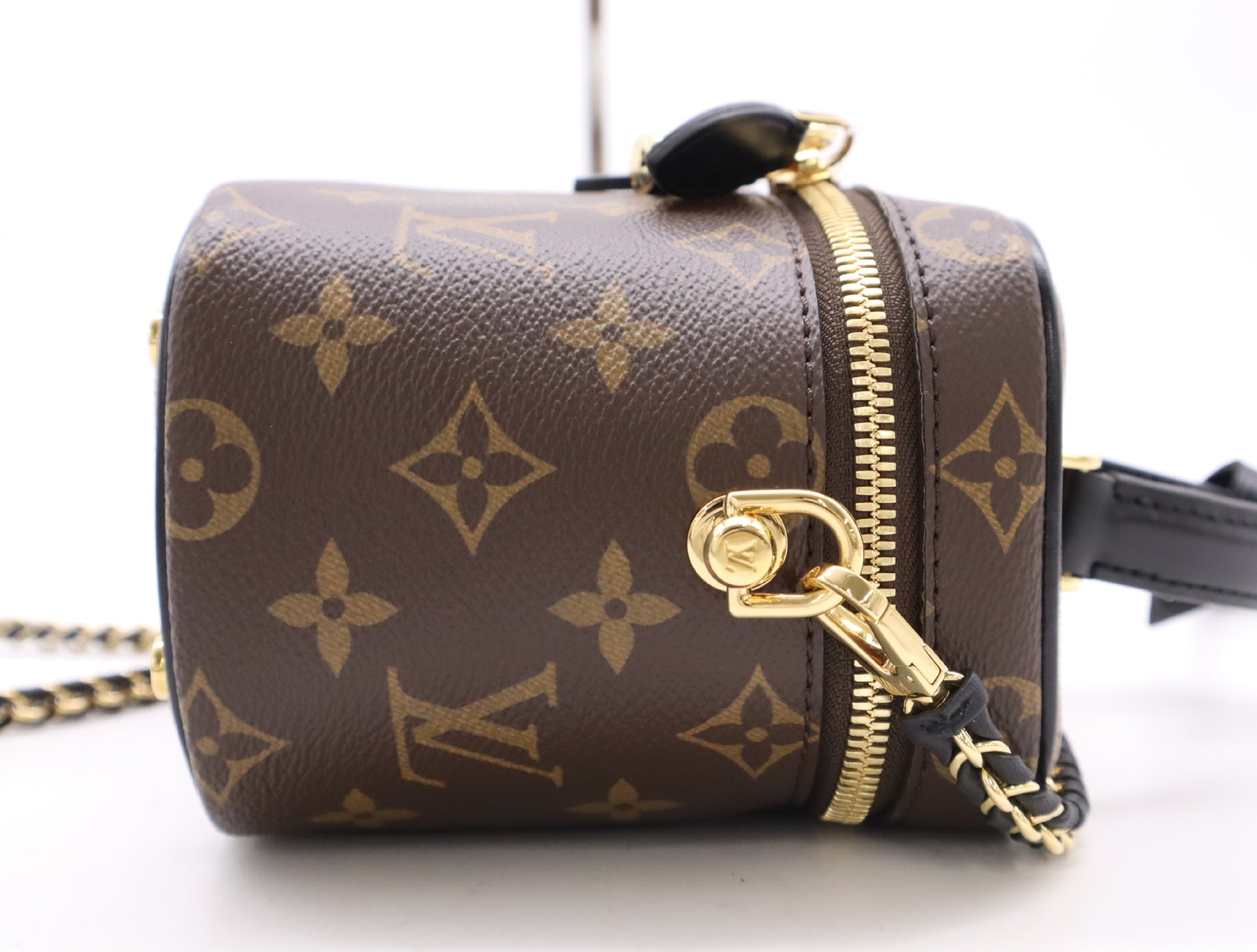 LOUIS VUITTON M45165 Reverse Vanity NV PM RFID Verified, No Serial Tag, Dust Bag, Cloche, Padlock, and Two Keys Included Shoulder Bag