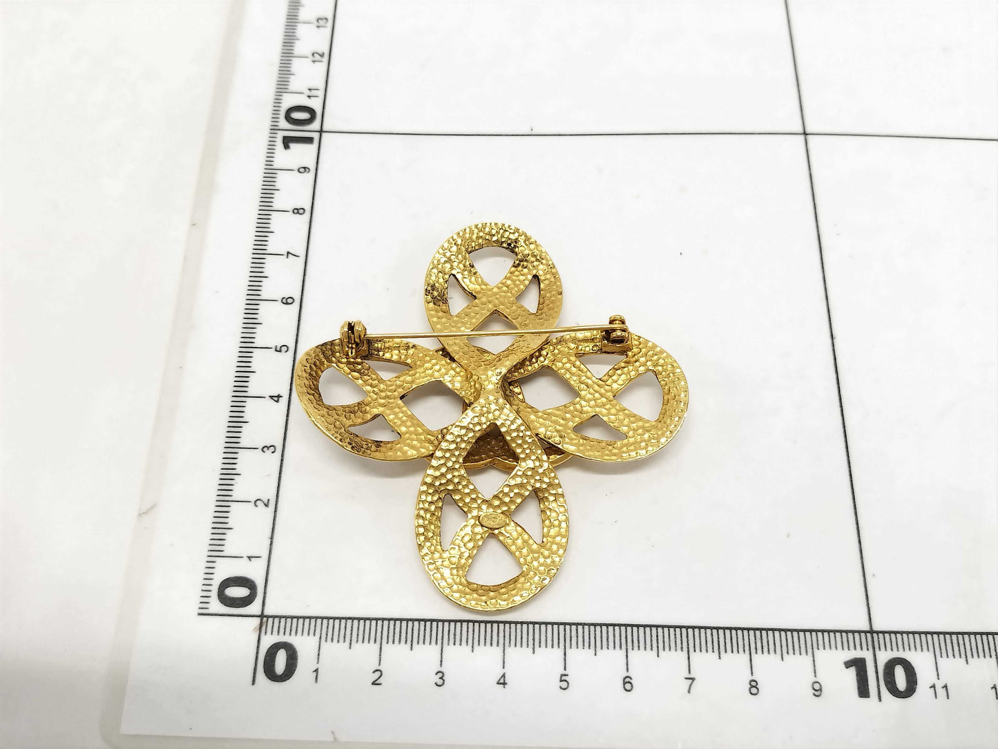 CHANEL Coco Mark Brooch with Rice, Gold, 96P, Women's, Boxed